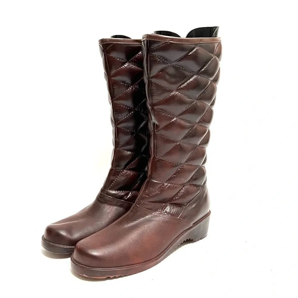 Vintage 1970s brown vegan leather quilted fleece lined knee high rain boots